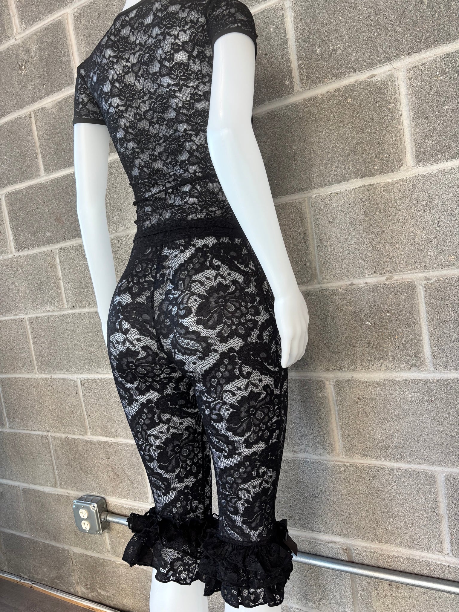 Lace Capri Set
