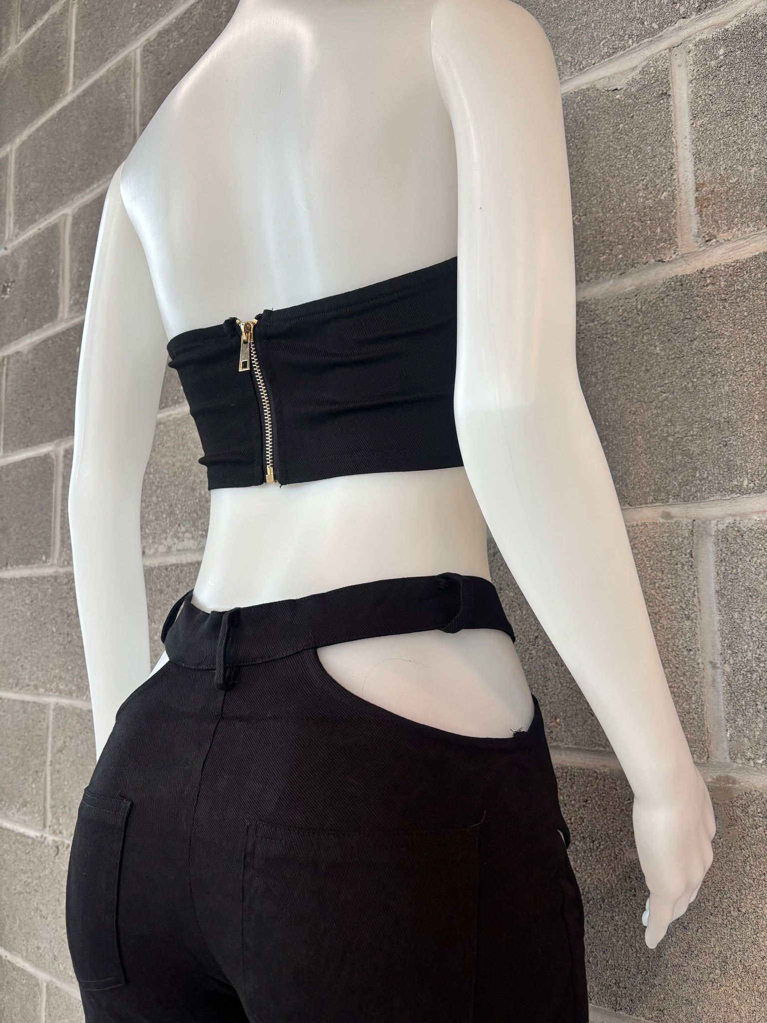Cut Out Set