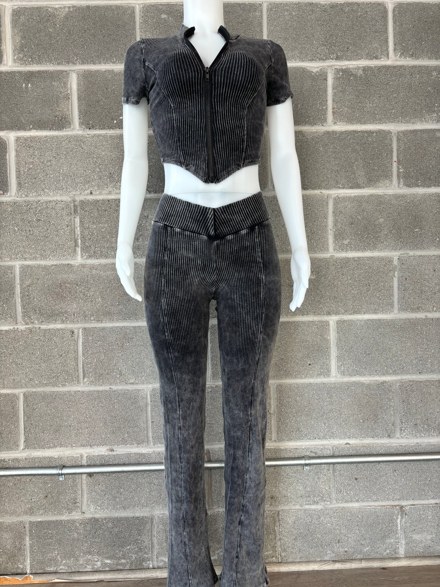 Mineral Wash Ribbed Flare Set